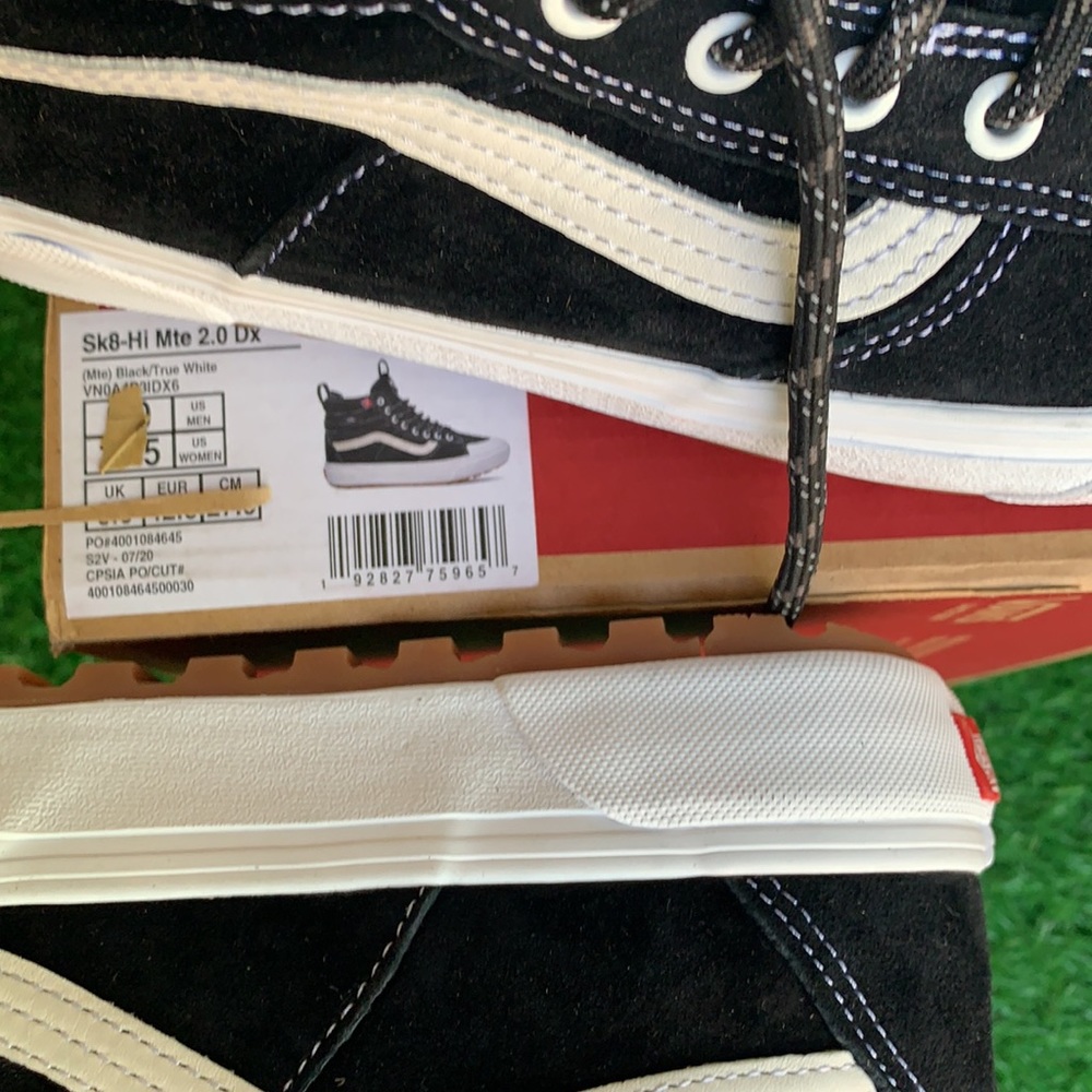 VANS SK8-Hi MTE 2.0 Dx Black/True White Men’s - Picture 16 of 16